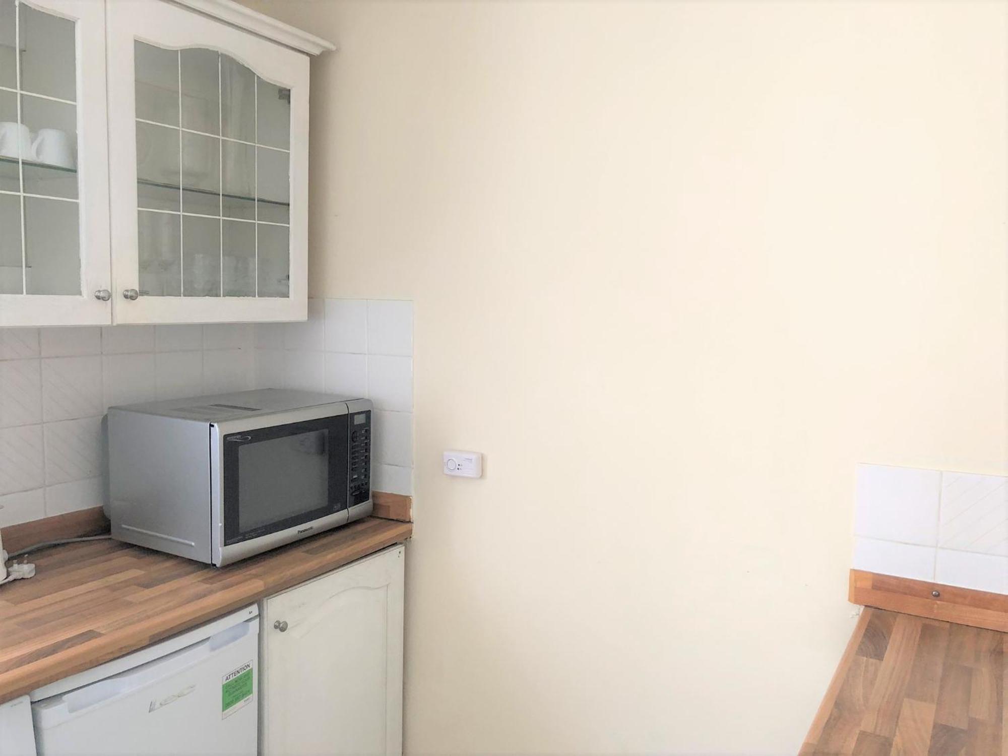 Spacious West London 2 Bedroom Apartment Εξωτερικό φωτογραφία